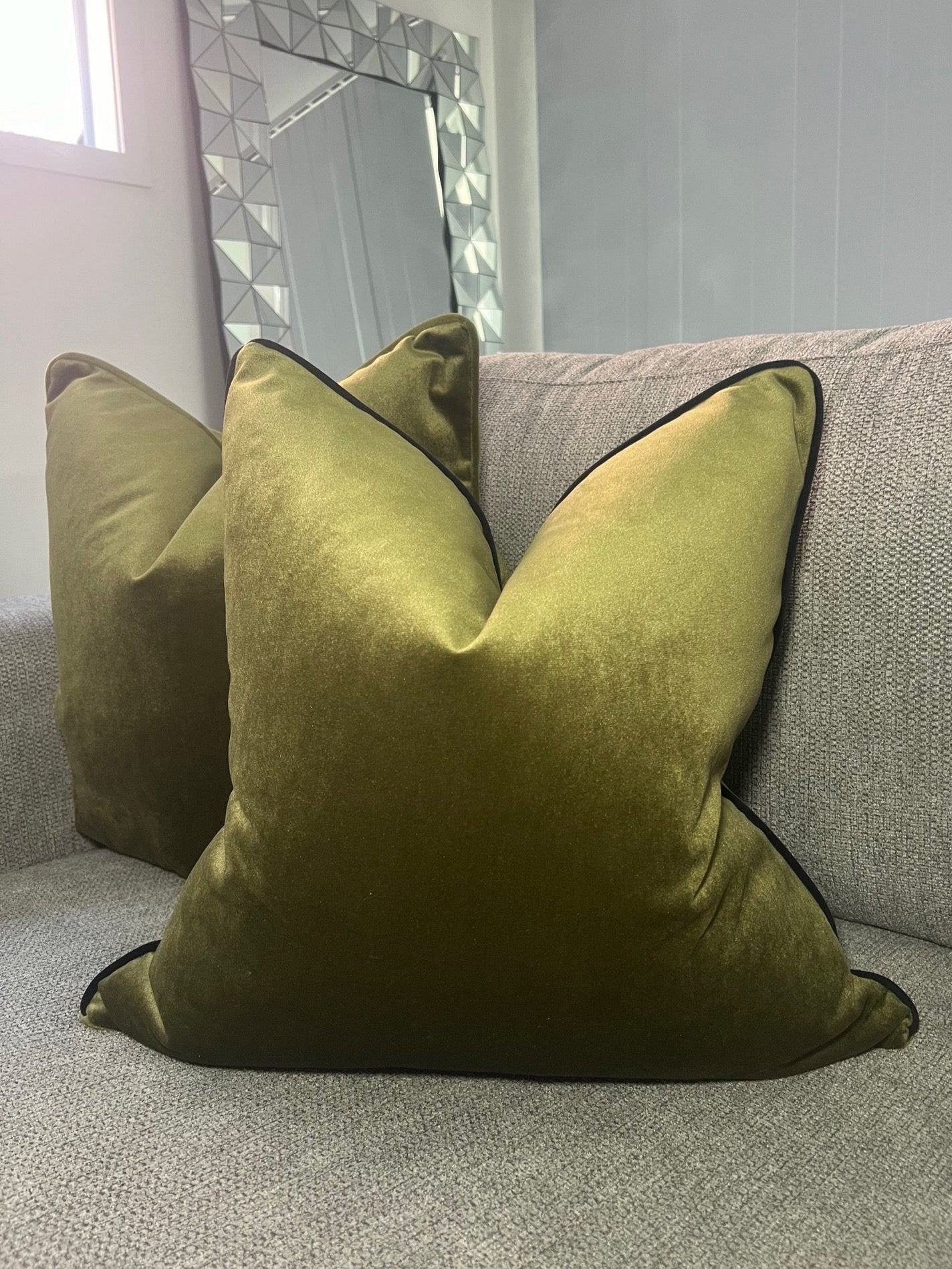 Casimir Onyx Olive Cushion