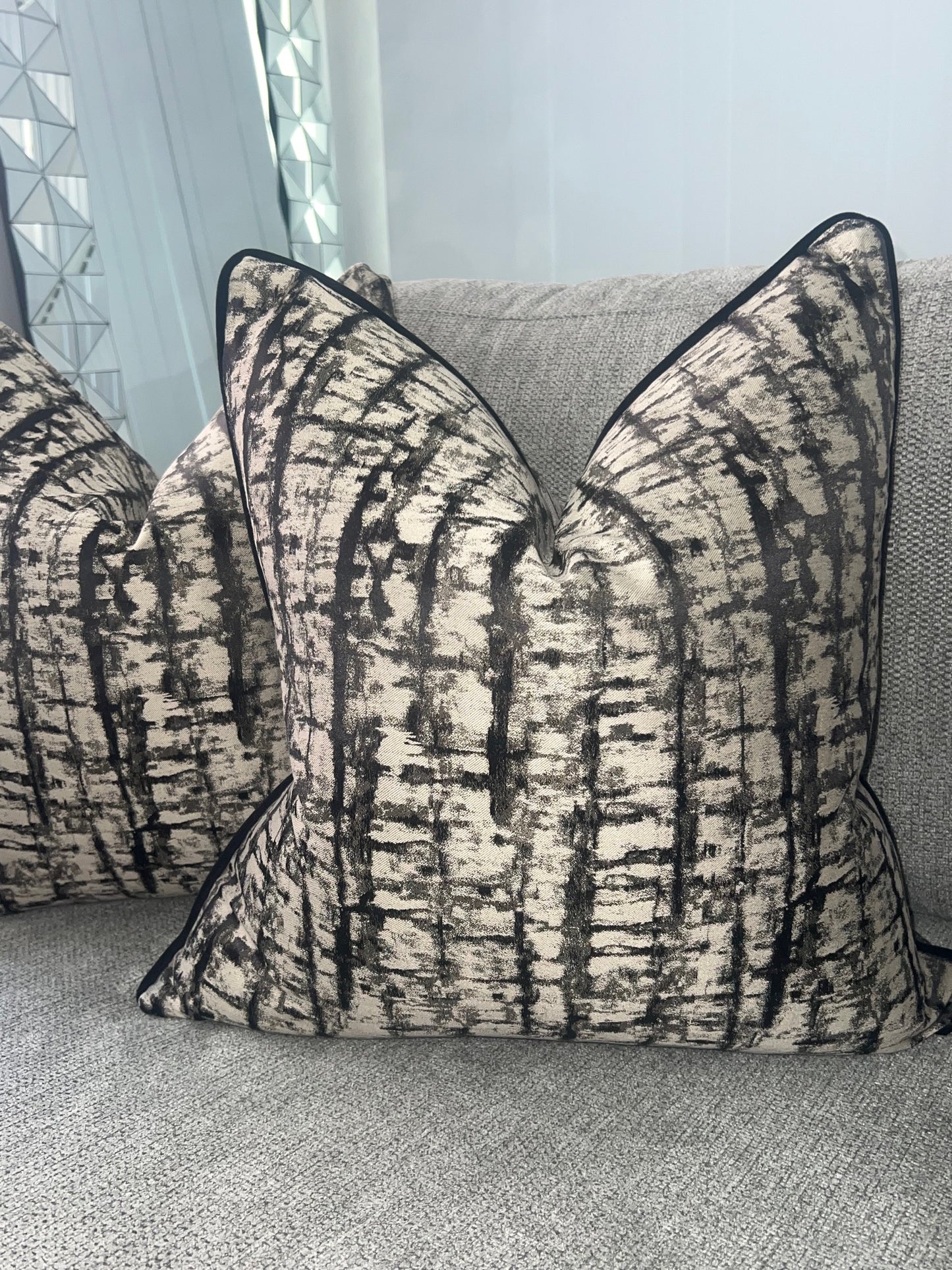 Polaris Midnight Onyx Cushion