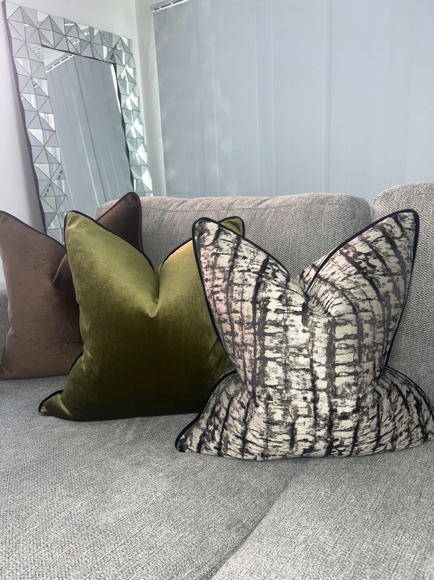 Polaris Midnight Onyx Cushion