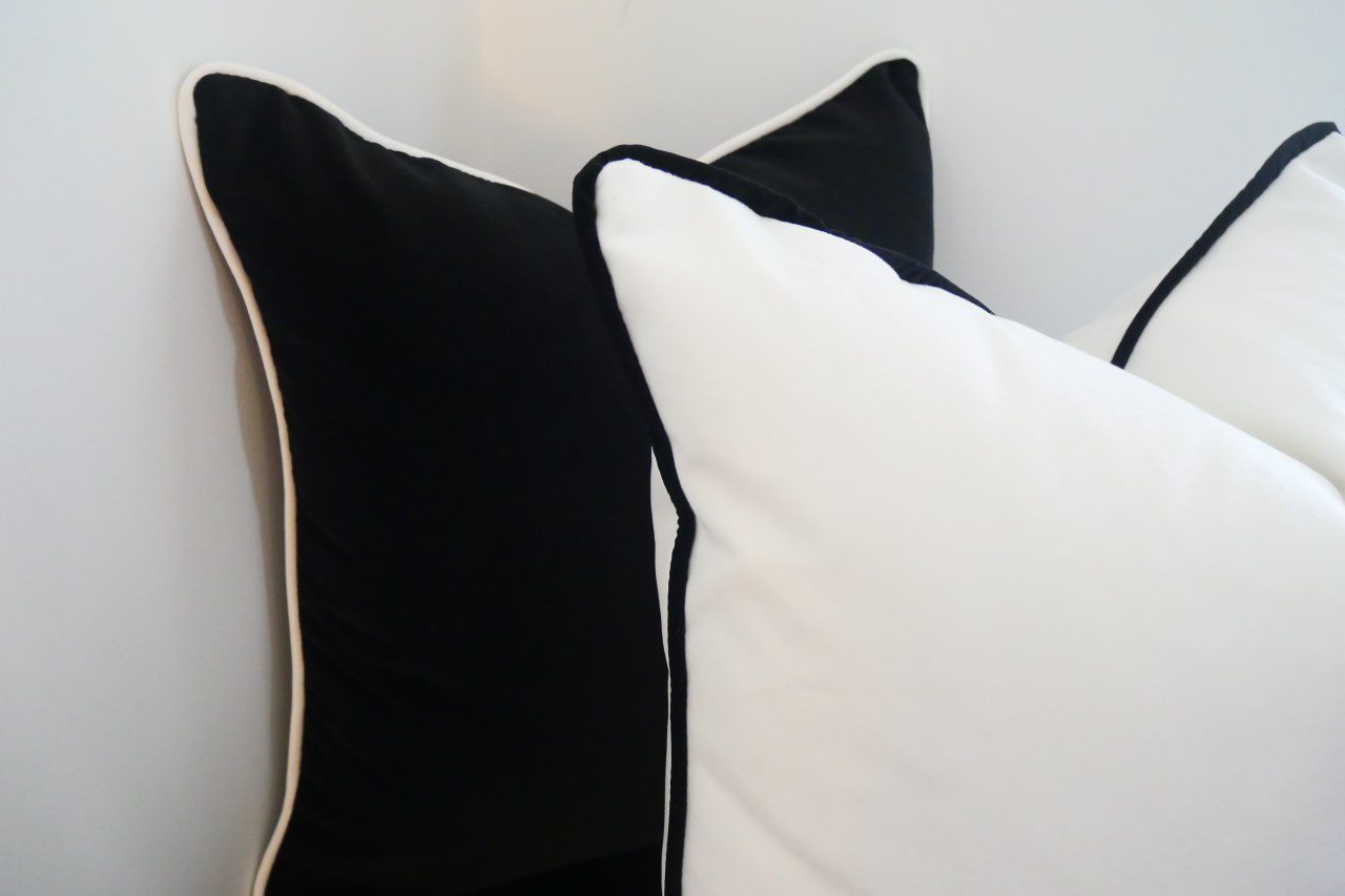 Plush Jet White Cushion
